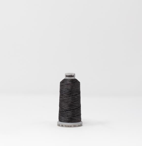 1517 SPOOL MULTI GRAY-POLYNEON DE MADEIRA #40 (1,100 YARDAS)