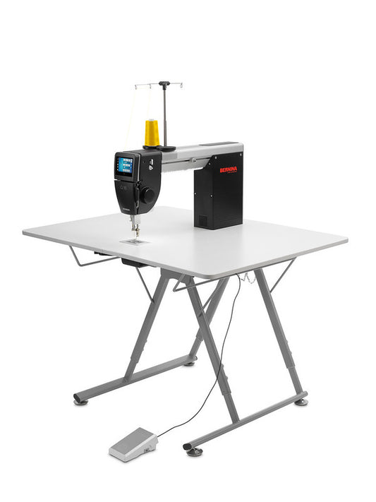 BERNINA Q16 con Mesa Plegable (Tiempo de Entrega: 16 Semanas)