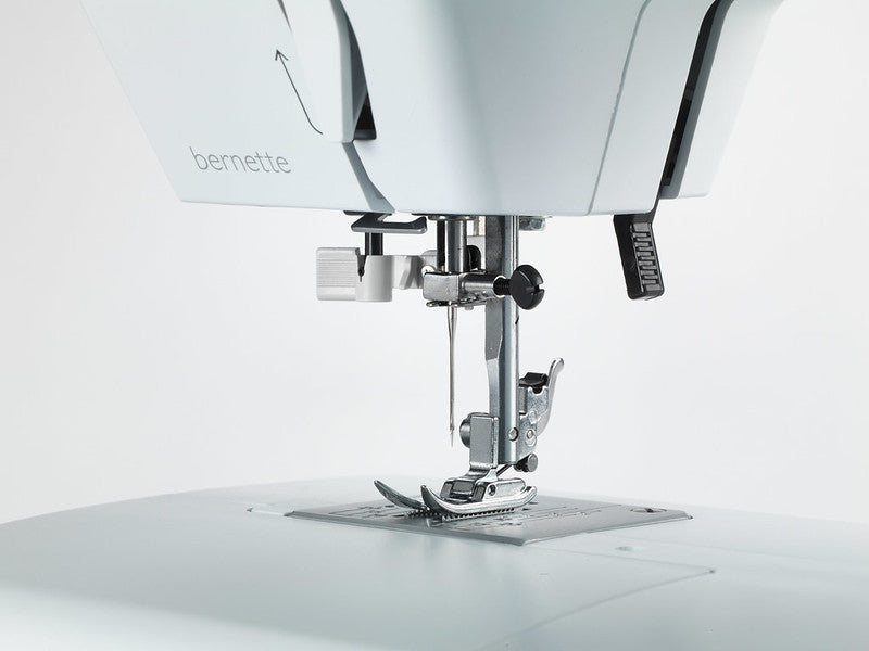 bernette Máquina de Coser b35