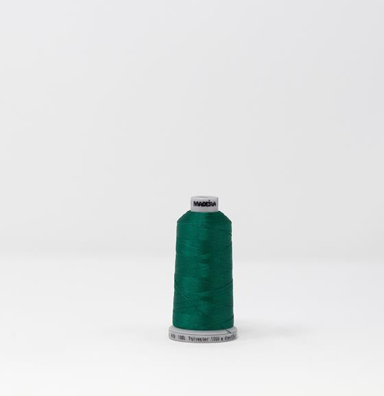 1580 SPOOL JUNGLE GREEN-POLYNEON DE MADEIRA #40 (1,100 YARDAS)