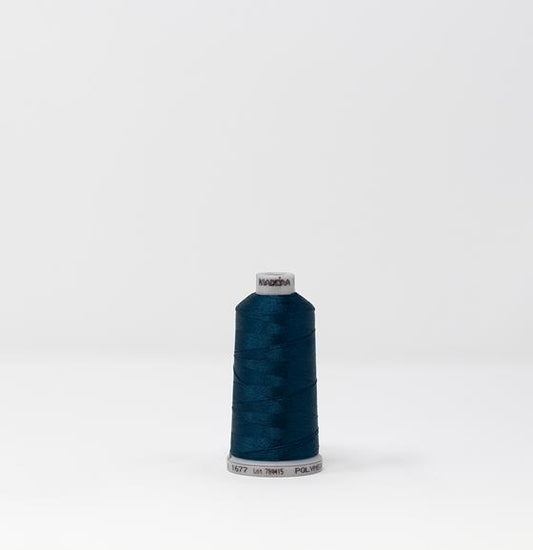 1677 MAYARD TEAL SPOOL -POLYNEON DE MADEIRA #40 (1,100 YARDAS)
