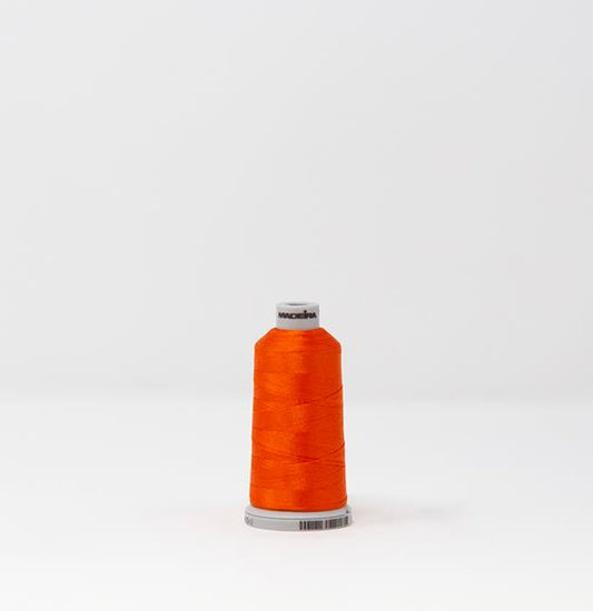 1678 SPOOL PUMPKIN ORANGE-POLYNEON DE MADEIRA #40 (1,100 YARDAS)