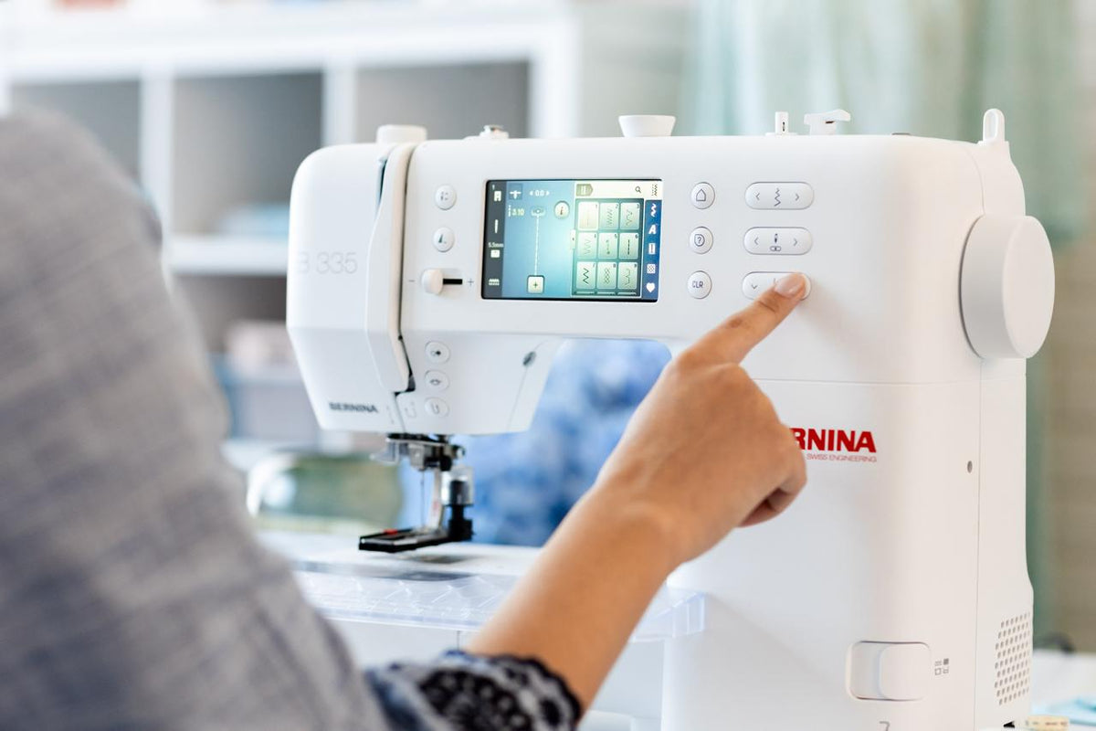 BERNINA 335 (Tiempo de entrega: 16 semanas)
