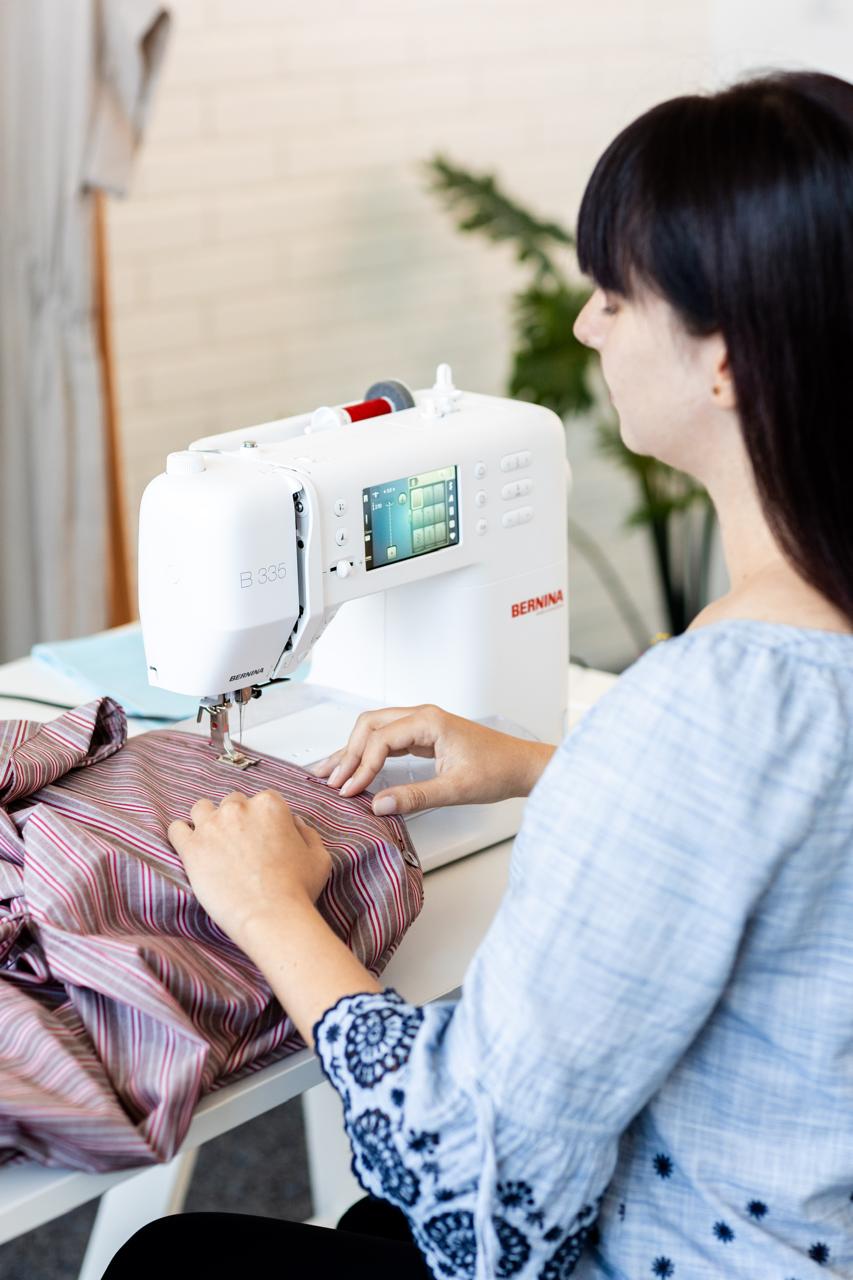 BERNINA 335 (Tiempo de entrega: 16 semanas)